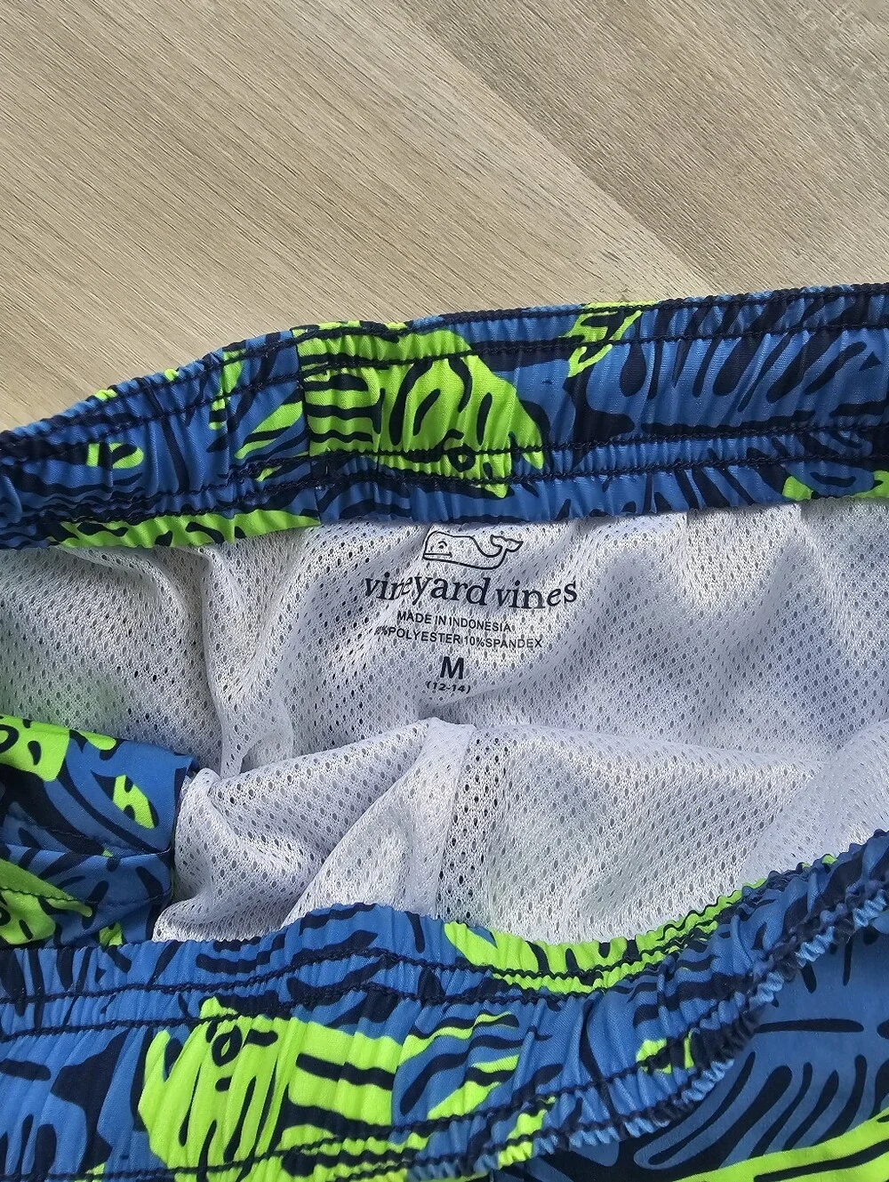 Vineyard Vines Boys Size 12-14 Swim Trunks